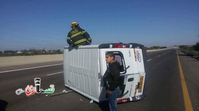 الطيبة: إصابة شخصين بجروح بين طفيفة وخطيرة في انقلاب سيارتين على شارع رقم 6 قرب الطيبة